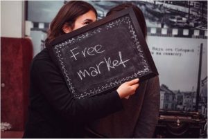 Free Market и выставка пройдут в баре “Five No”. Работать будут до утра Free Market и выставка пройдут в баре “Five No”. Работать будут до утра
