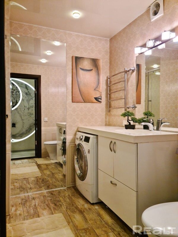 Нерухомасць тыдня: кватэра з пано на ўсю сцяну прадаецца ў Гродне