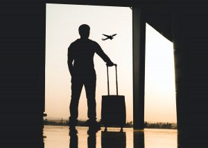 Авантюра, которая может закончиться тюрьмой. Разбираем «указ о возвращении» для политэмигрантов путешествие самолет аэропорт