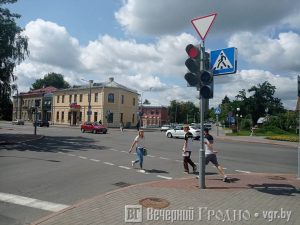 Яндекс начал показывать баллы пробок в Гродно: 6 из 10 в час пик улица Гродно, дорожный знак
