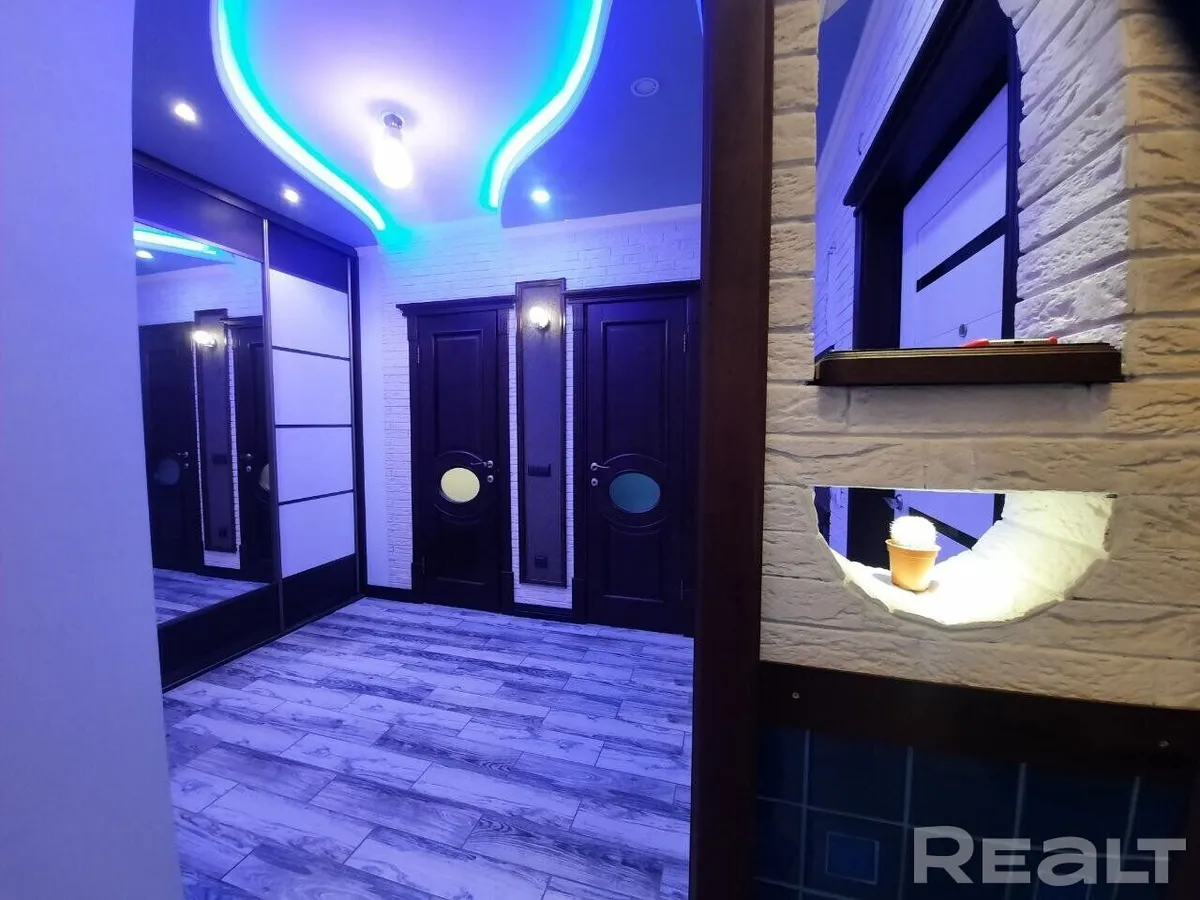 Коридор в квартире на Щорса