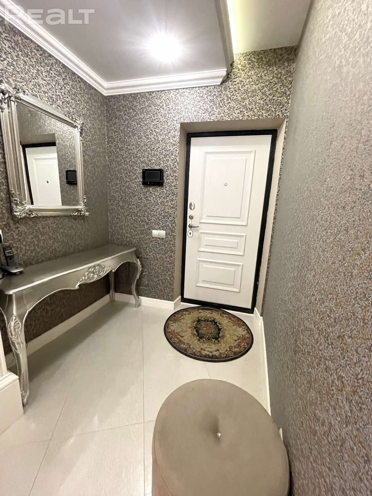 Коридор в квартире на Захарова