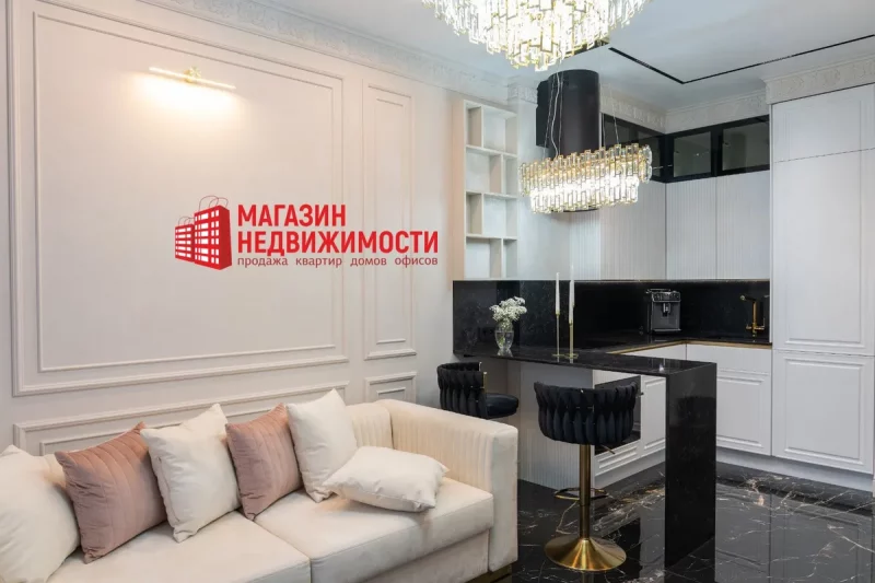 Зала ў кватэры на Цітова