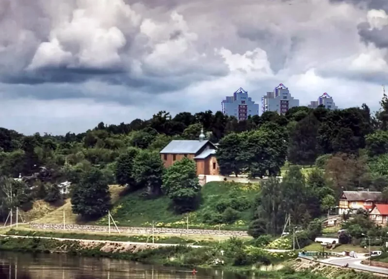 микрорайон Весенний в Гродно испортит вид на Каложу - против него собирают подписи