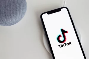 Гродненка создала в TikTok помощник для подготовки к ЦТ TikTok