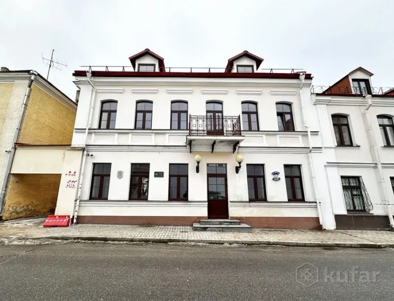 Бізнес-цэнтр у гістарычным будынку на вул. Маладзёжнай у Гродне можна купіць