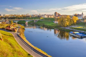 Стали известны цены на прогулки на вертолёте по Гродно неман река мост