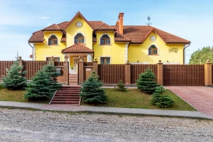 Под Гродно продают дом за $500 000: посмотрите на этот дворец дорогой дом в Коробчицах под Гродно за 500 000 долларов