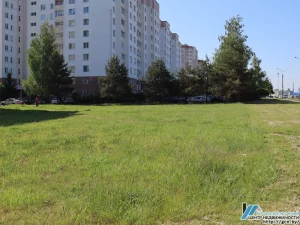 Участок, где может появиться новый спорткомплекс на Девятовке