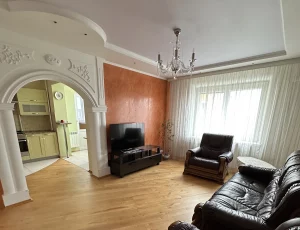 Квартира в дома на Брикеля в Гродно - ремонт с колоннами, арками и нишами