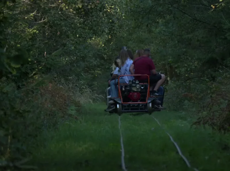 Открытие обновленного маршрута. Скриншот Hrodna.life репортажа ТРК "Гродно"