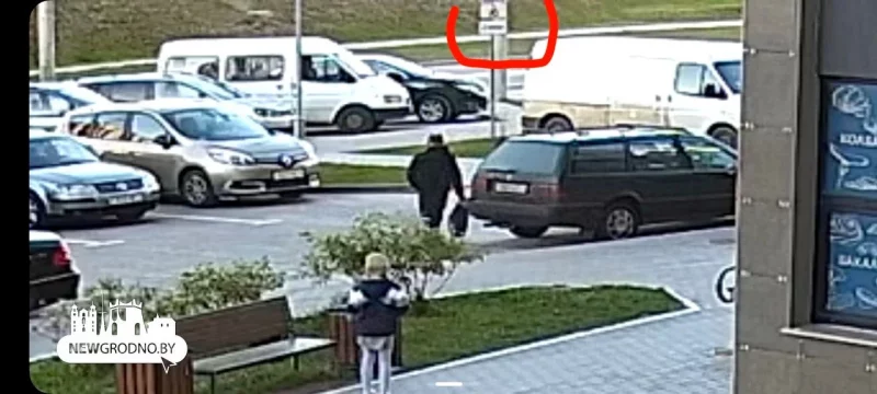 Гродненцы жаловались, что в Грандичах занимают парковочные места для людей с инвалидностью. Проблему решили радикально