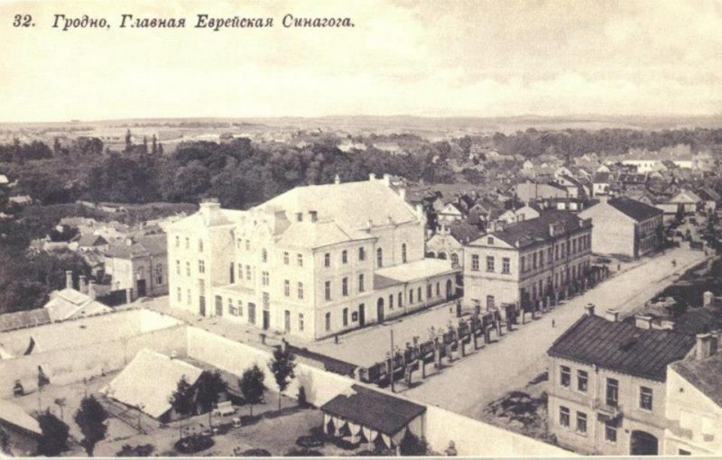 Стало известно, почему не делают парковку возле "Лодэ": все из-за строительства за синагогой Исторический квартал за синагогой