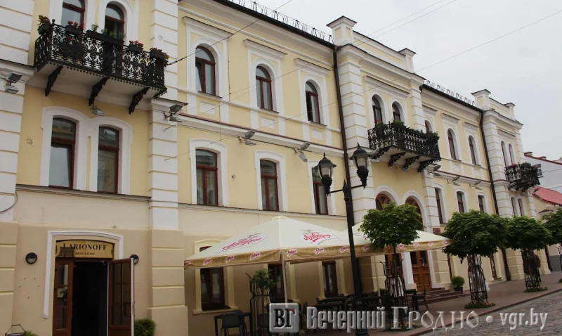 “Готовили вкусно и не экономили на мясе”. Гродненцы ностальгируют по “Пельменной” в центре  