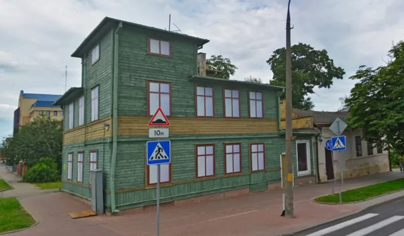 Зеленый дом на углу Мицкевича переделают под гостиницу. Ему почти 100 лет Мицкевича, 1