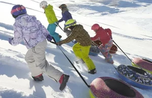 "Коробчицкий Олимп" почти готов: стало известно, когда откроют тюбинговую трассу Катание на тюбингах в "Коробчицком Олимпе"