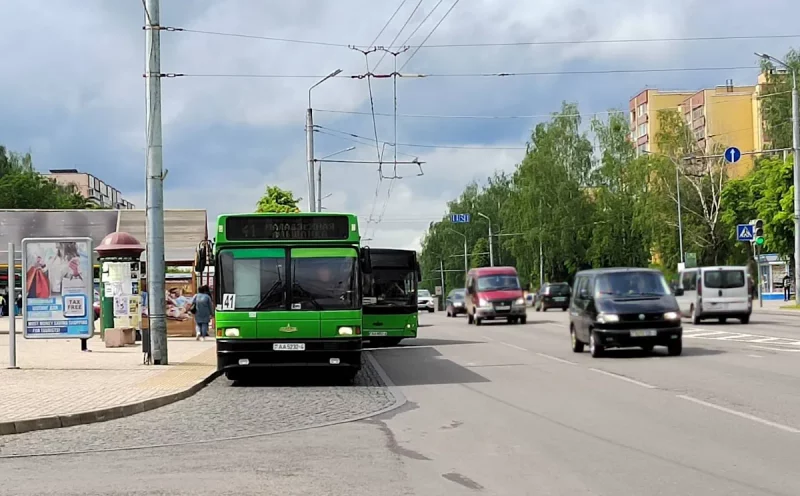 В Гродненской области подорожал проезд в общественном транспорте (обновлено) Общественный транспорт в Гродно. Фото из архива Hrodna.life
