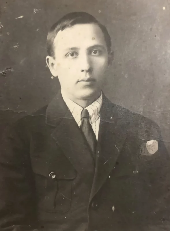 Гродненец нашел родственников через записку, оставленную на могиле прадеда