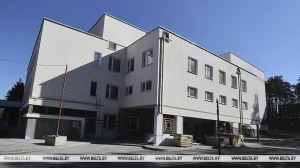 Строительство нового корпуса кардиоцентра в Гродно. Срок сдачи объекта в эксплуатацию переносится в третий раз. Фото: БелТА