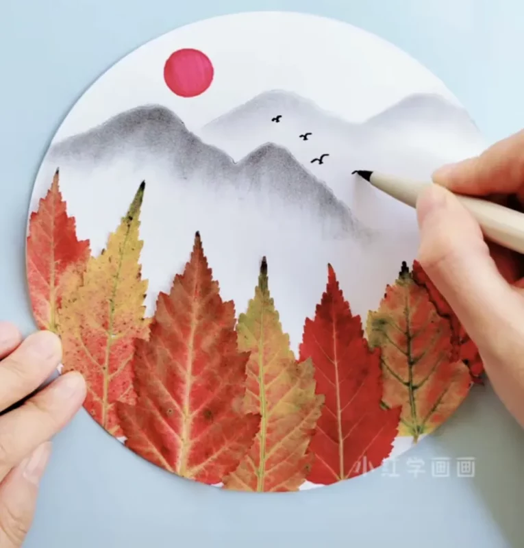 Листопад в банке, стрекозы из “носиков” и мухоморы из желудей: 12 осенних поделок для школы и детского сада - от простых до сложных