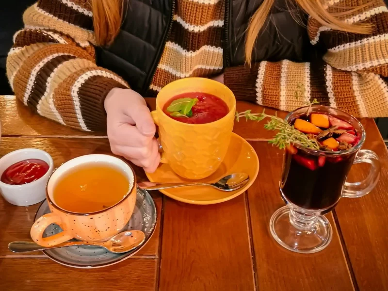 Осень; осенние блюда в кафе Гродно; кофе; чай.