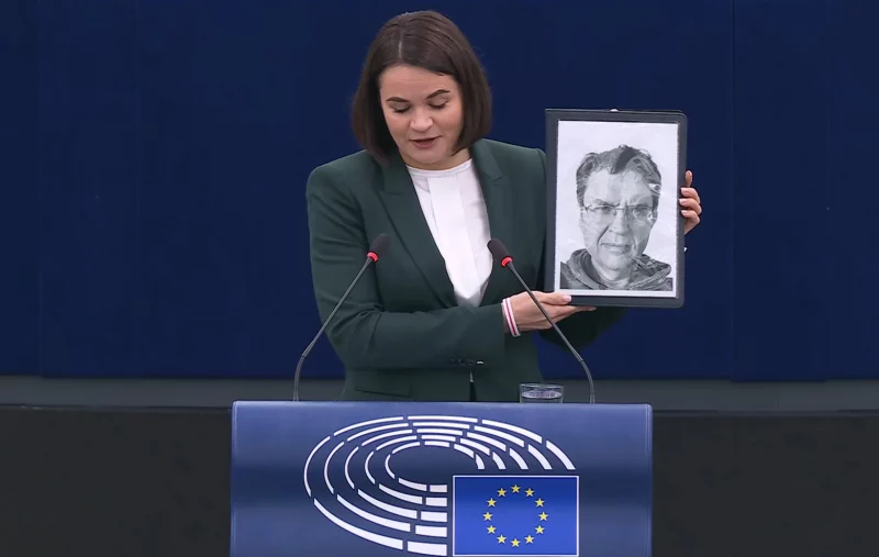 «Ён зноў у ізаляцыі». Бацька гродзенскага журналіста Анджэя Пачобута распавёў пра яго здароўе і надзеі на вызваленне