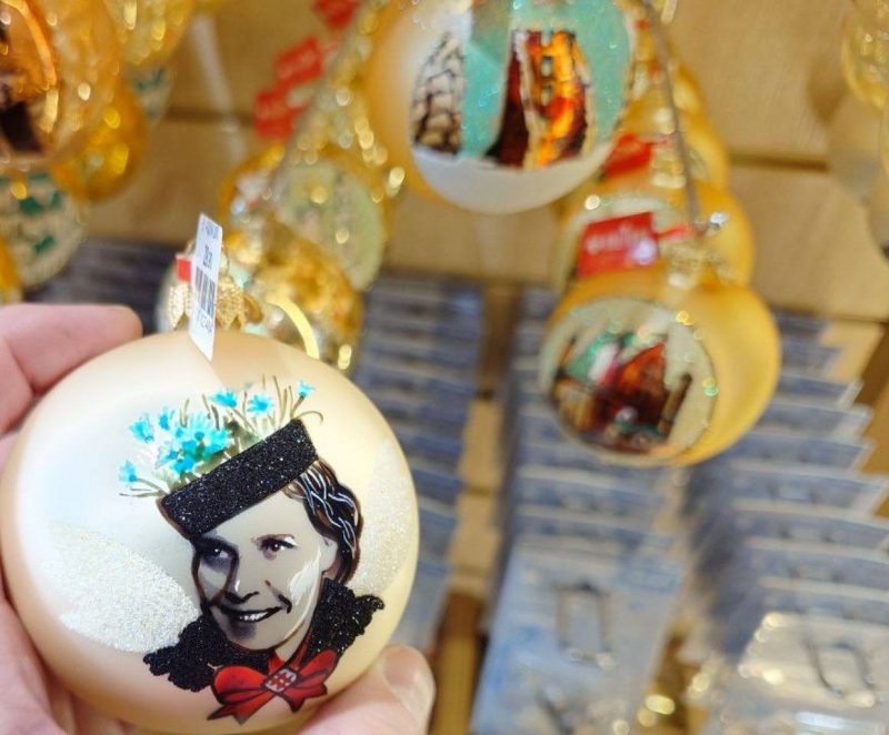 Сувенирный магазин в Минске закрыли после жалоб Бондаревой (обновлено)