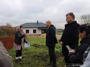 В Коробчицах завершился спор за землю «под огород»: участок расчистили для строительства Коробчицы земля