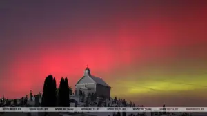 Беларусь накрыла сильная магнитная буря: над Гродно заметили полярное сияние полярное сияние