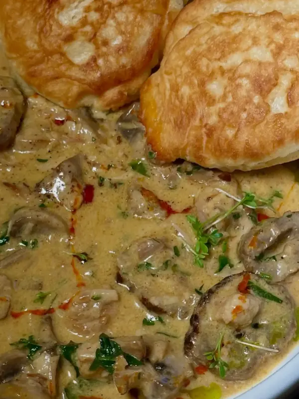 Блінны суп, бліны з “Цэзарам”, бліны з гімалайскай соллю: дзе ў Гродне адзначыць Масленіцу?