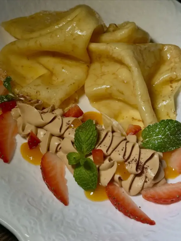 Блінны суп, бліны з “Цэзарам”, бліны з гімалайскай соллю: дзе ў Гродне адзначыць Масленіцу?