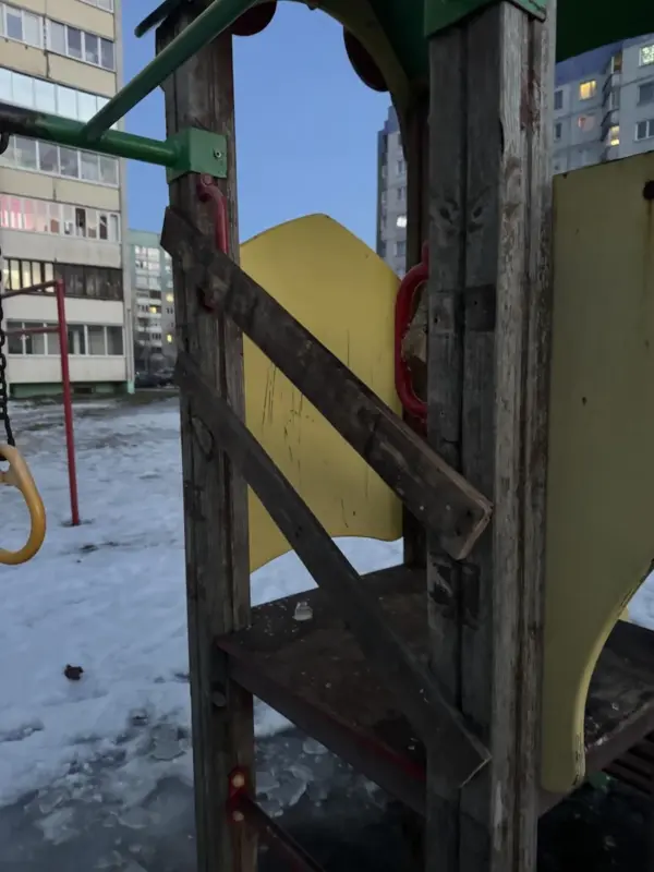 Гродзенка паскардзілася на небяспечную дзіцячую горку - пытанне вырашылася праз сацсеткі