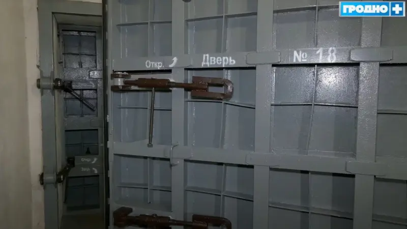 Свет, вентиляция и сухпаек. Как работают бомбоубежища на “Белкард”, где спрячутся 3 тысячи человек