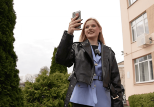 Гродненка разработала приложение для людей с нарушениями зрения и слуха