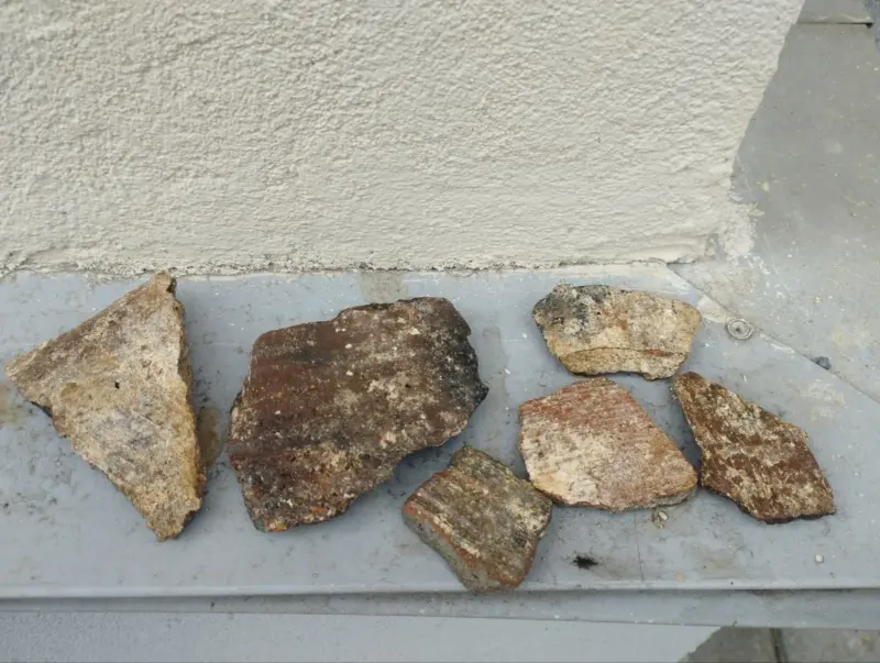 Каля Новага замка знайшлі рэшткі сцен XII стагоддзя. Вось пра што гэта сведчыць