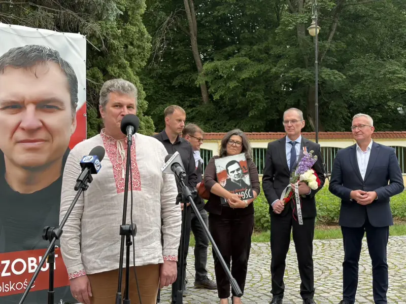 «Тут апынуліся ўсе гарадзенцы свету». В Белостоке прошла последняя акция в поддержку Анджея Почобута — впервые с участием самого журналиста 