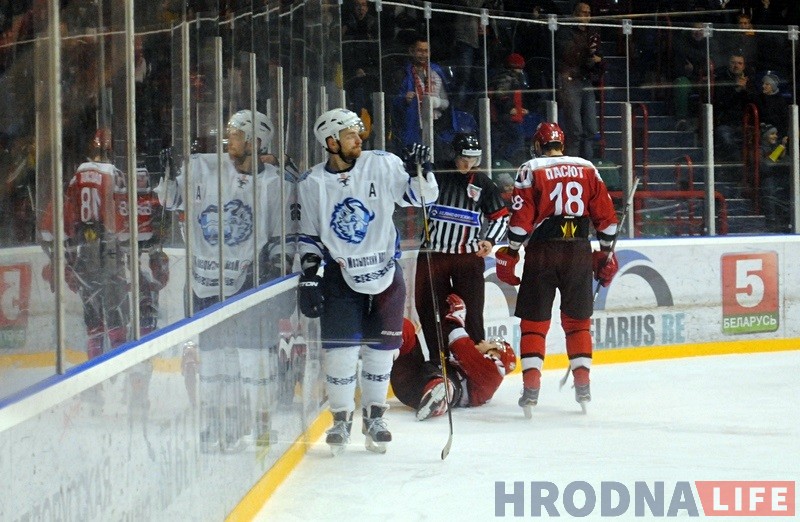 "Нёман" закінуў "Дынама-Маладзечна" шэсць безадказных шайб "Нёман" закінуў "Дынама-Маладзечна" шэсць безадказных шайб