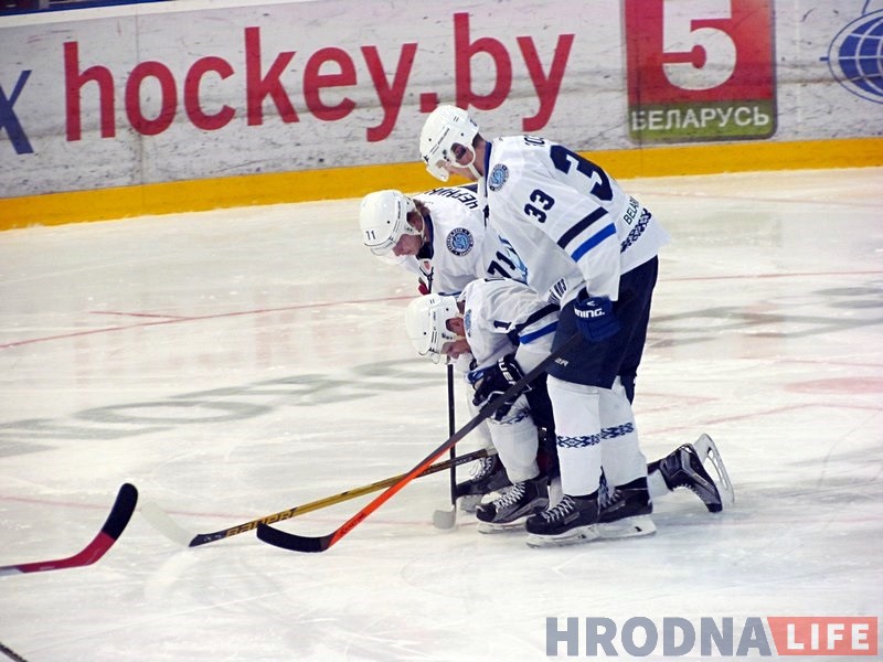 "Нёман" закінуў "Дынама-Маладзечна" шэсць безадказных шайб "Нёман" закінуў "Дынама-Маладзечна" шэсць безадказных шайб