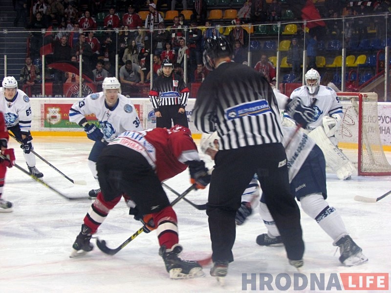 "Нёман" закінуў "Дынама-Маладзечна" шэсць безадказных шайб "Нёман" закінуў "Дынама-Маладзечна" шэсць безадказных шайб