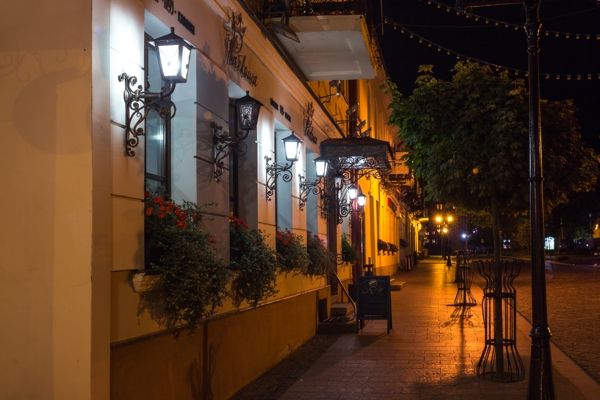 Гродна пераходзіць на асвятленне вуліц светладыёднымі лямпамі Гродна пераходзіць на асвятленне вуліц светладыёднымі лямпамі