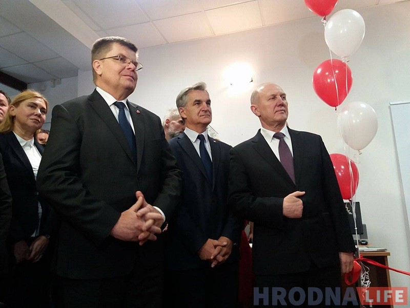 Маршалак Падляшша і яго дэлегацыя сталі першымі бязвізавымі турыстамі ў Гродне Маршалак Падляшша і яго дэлегацыя сталі першымі бязвізавымі турыстамі ў Гродне