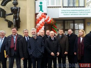 Маршалак Падляшша і яго дэлегацыя сталі першымі бязвізавымі турыстамі ў Гродне