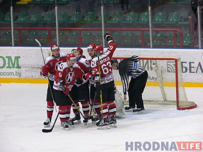 "Нёман" у Гродне закінуў "Магілёву" дзесяць безадказных шайб "Нёман" у Гродне закінуў "Магілёву" дзесяць безадказных шайб
