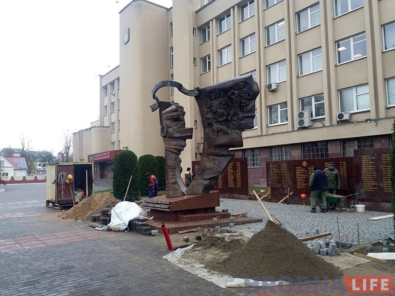 У Гродне перад будынкам УУС адкрыюць сцяну памяці У Гродне перад будынкам УУС адкрыюць сцяну памяці
