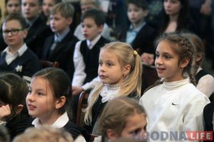 “Не разбіць, не спыніць, не стрымаць!” Урок “чытаем па-беларуску з velcom” прайшоў у Новым замку