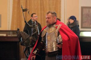 "Баторый - наша агульная гісторыя". Польскія гусары нагадалі гродзенцам пра караля "Баторый - наша агульная гісторыя". Польскія гусары нагадалі гродзенцам пра караля