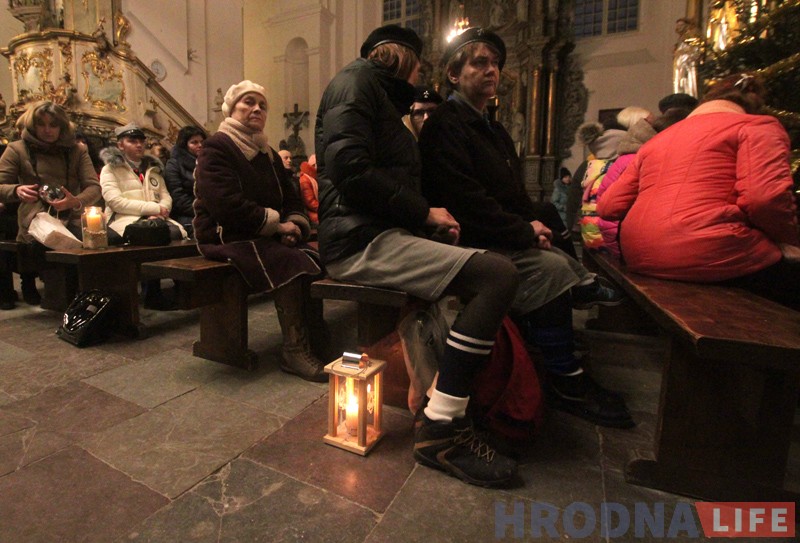 Харцэры даставілі Бэтлеемскі агонь у Гродна Харцэры даставілі Бэтлеемскі агонь у Гродна