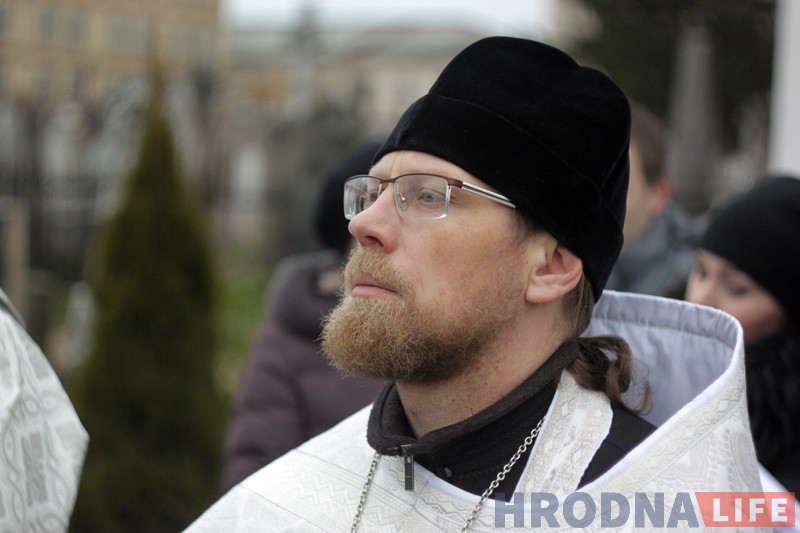 125 гадоў Максіму Багдановічу: на праваслаўных могілках прайшла паніхіда на магіле маці паэта 125 гадоў Максіму Багдановічу: на праваслаўных могілках прайшла паніхіда на магіле маці паэта