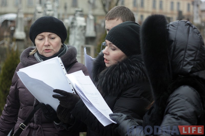 125 гадоў Максіму Багдановічу: на праваслаўных могілках прайшла паніхіда на магіле маці паэта 125 гадоў Максіму Багдановічу: на праваслаўных могілках прайшла паніхіда на магіле маці паэта