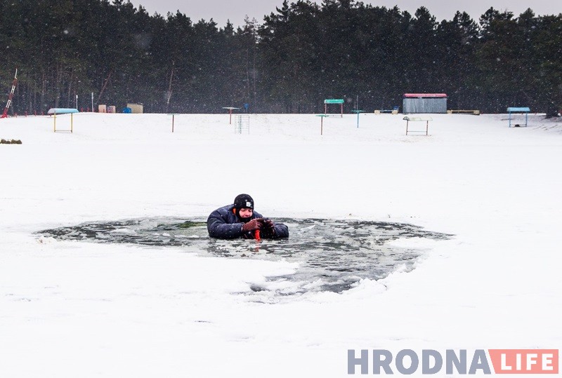 Гродзенскія ратавальнікі атрымалі для барацьбы з зімовым бездарожжам снегаход Гродзенскія ратавальнікі атрымалі для барацьбы з зімовым бездарожжам снегаход